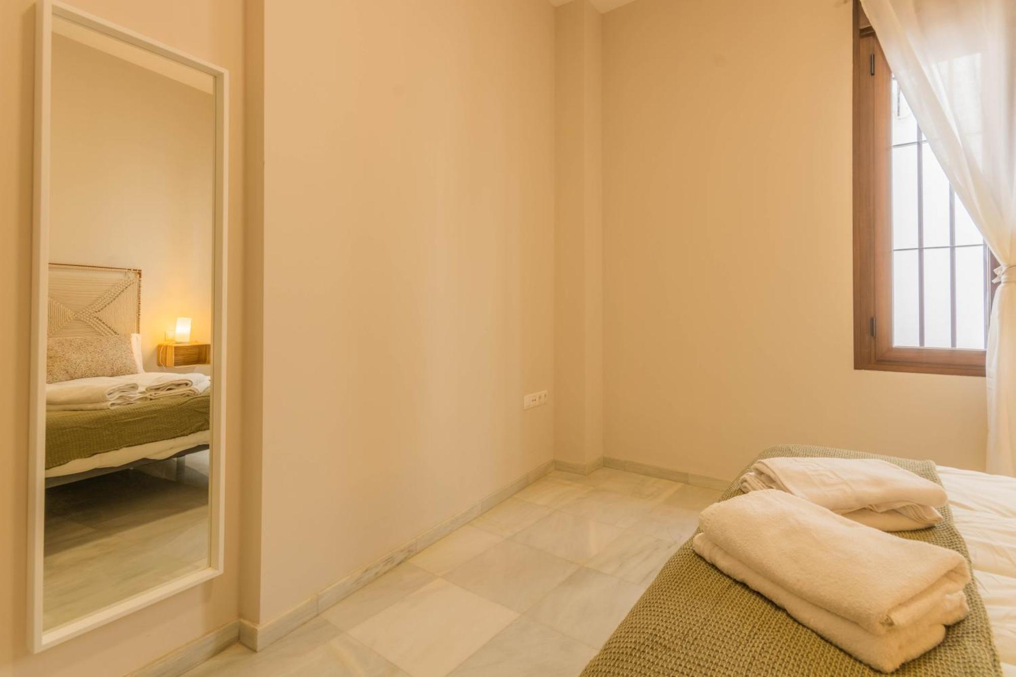 Apartamentos Los Abuelos - Cordova Esterno foto