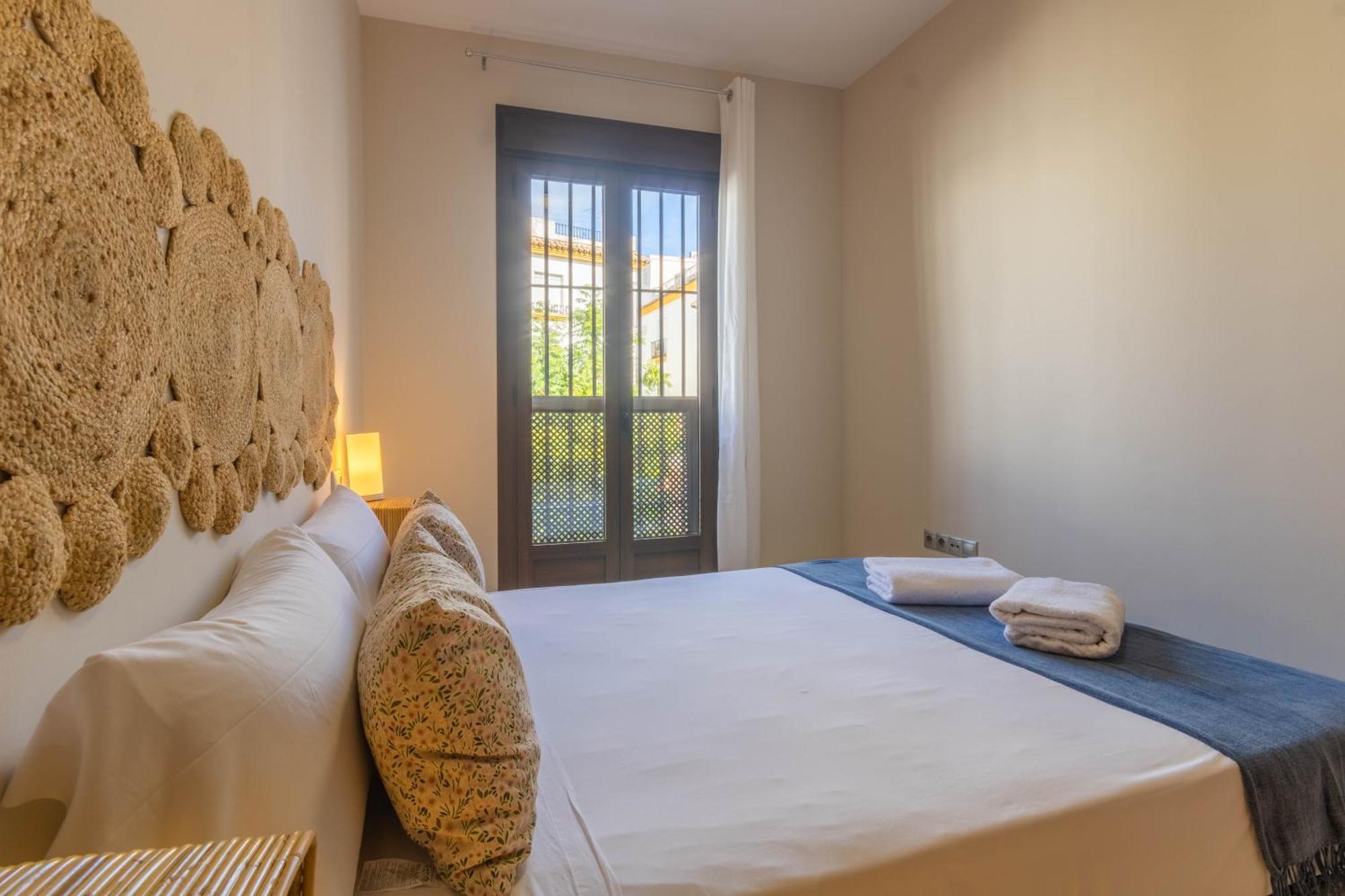 Apartamentos Los Abuelos - Cordova Esterno foto