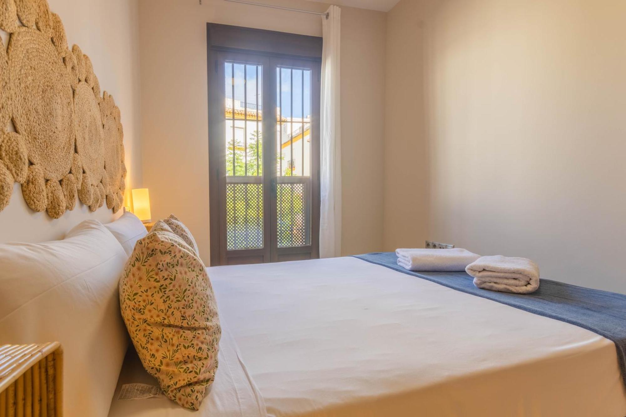 Apartamentos Los Abuelos - Cordova Esterno foto